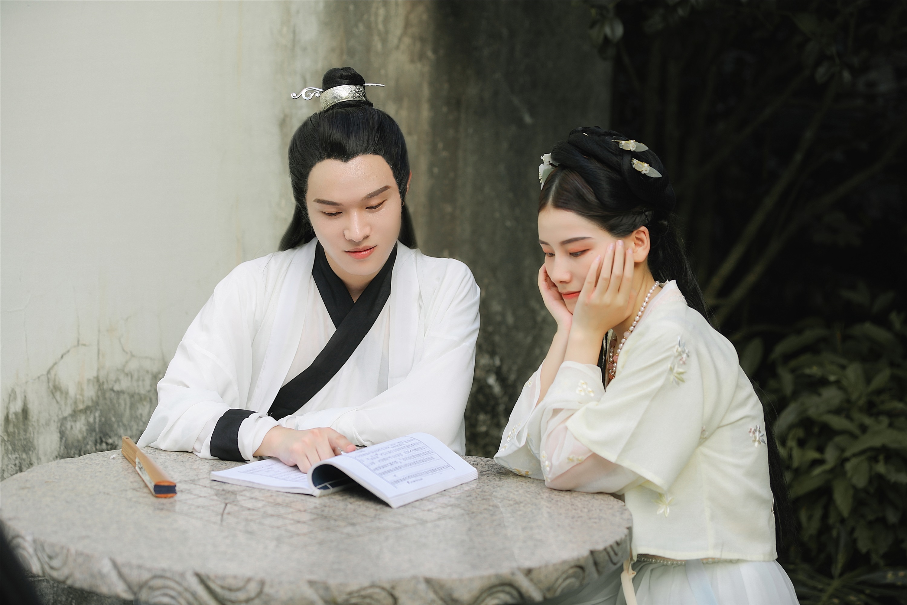 YITUYU艺图语 2021.09.02 花月下 小星